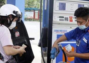 Dầu thô tăng mạnh trở lại, xăng dầu khởi động chuỗi tăng giá liên tiếp?