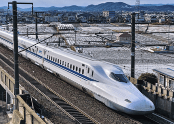 Đề nghị Bộ GTVT giải trình vì sao chọn tốc độ 350km/giờ?