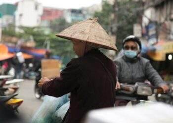 Đề xuất tiêu chí xác định người lao động có thu nhập thấp