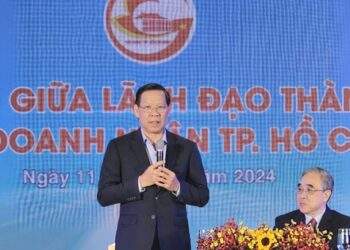 Đối thoại giữa Chủ tịch UBND TP HCM và doanh nghiệp