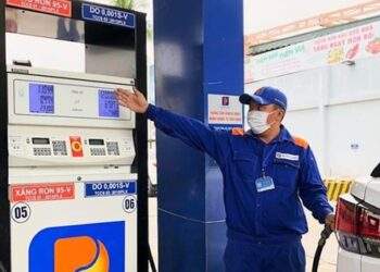 Đồng loạt giảm "sốc” phiên đầu tuần