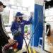 Gasoline prices decline - VnExpress International