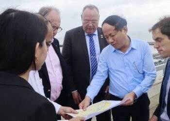 German firm eyes $4.5B wind power project in Vietnam