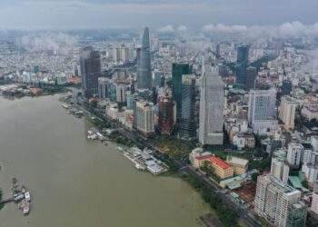 HCMC office rents hit $60 per sq.m in premium, $35 in mid-range segments