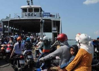 Hà Nội siết chặt quản lý các bến thủy nội địa hoạt động “chui”
