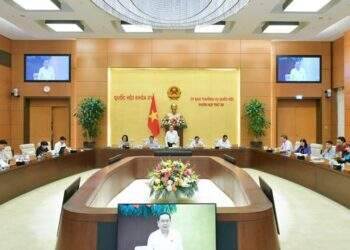 Kỳ họp Quốc hội thứ 8: Đổi mới tư duy xây dựng pháp luật