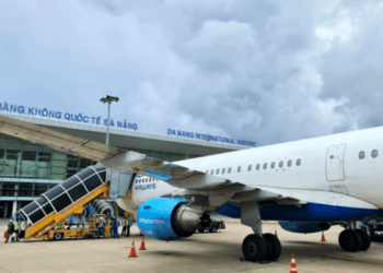 Mở cửa trở lại 4 cảng hàng không tại miền Trung