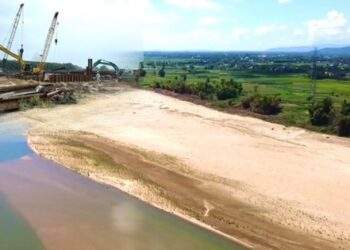 Nhà thầu đường trọng điểm 3.500 tỷ đồng ở Quảng Ngãi “sống dở chết dở” vì chờ cấp phép mỏ cát