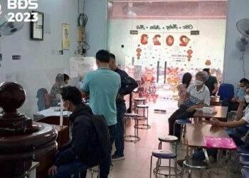 Phòng công chứng quận 9 bất ngờ đông trở lại, thị trường bất động sản đang ấm dần?