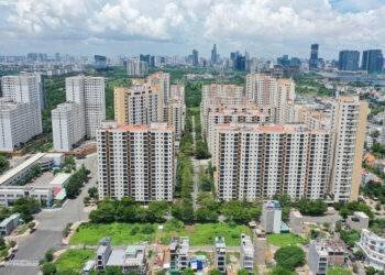 Real estate acquisitions market sizzles