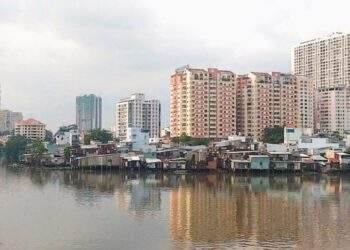 TP.HCM dự kiến di dời hơn 5.000 nhà kênh rạch trong năm 2025