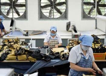 Vietnam's GDP grows 7.4% in Q3