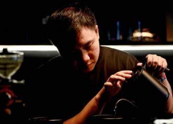 Vietnam's young coffee entrepreneurs brew up a revolution