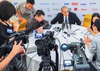 Xây dựng mối quan hệ hợp tác bền vững, tin cậy giữa báo chí và doanh nghiệp