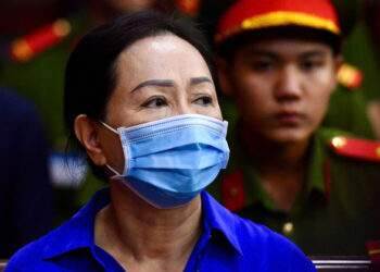 ‘Too expensive a price,’ Truong My Lan says in tears in final court statement