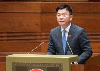 Đề xuất "cấm cửa" doanh nghiệp Nhà nước đầu tư bất động sản, ngân hàng và thị trường chứng khoán