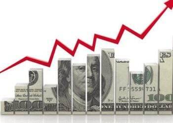 Đồng USD thế giới bật tăng, tỷ giá "chợ đen" tăng 30 đồng