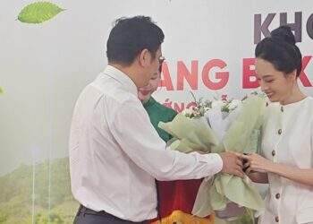Hoa hậu Trương Hồ Phương Nga sẽ livestream bán nông sản TP HCM