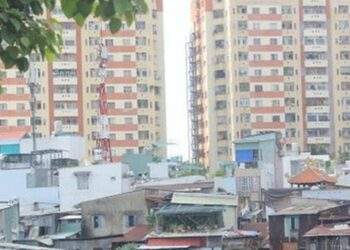 Lý do TPHCM vỡ kế hoạch di dời nhà trên và ven kênh rạch
