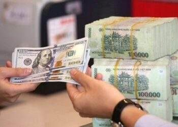 Những áp lực khiến VND mất giá thời điểm cuối năm