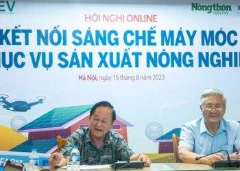Nông nghiệp luôn là bệ đỡ của nền kinh tế, nhưng máy móc sản xuất vẫn chủ yếu do nông dân sáng chế