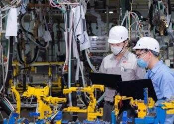 PMI tháng 10 vượt trên 51 điểm, ngành sản xuất Việt Nam tăng trưởng trở lại sau bão Yagi