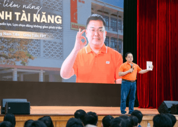 Phần lớn người trẻ chưa khai phá được tiềm năng vì dễ bỏ cuộc, 90% sinh viên sau tốt nghiệp sẽ trở thành người bình thường trong thời đại AI