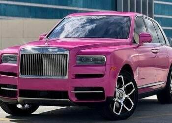Singapore businessman tried for US$1.1B investment scam, spent proceeds on Porsche, Rolls-Royce cars