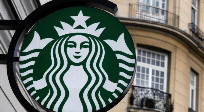 Starbucks employees to receive 60% bonus amid firm’s worst year since 2020