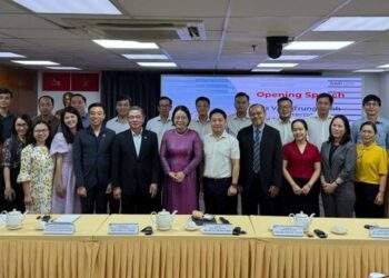 Thành phố lớn nhất nước đào tạo chiến lược chuyển đổi Chính phủ số cho các sở ngành