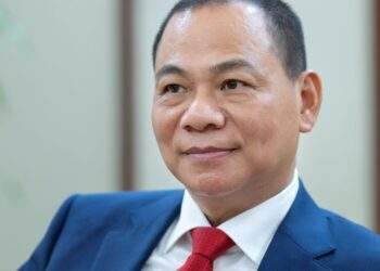 Tỉ phú Phạm Nhật Vượng rót thêm gần 2 tỉ USD cho VinFast