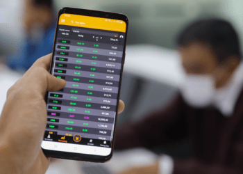 VN-Index increases as European stocks gain