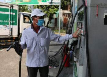 Vietnam gasoline prices fall amid expected slower growth in global demand