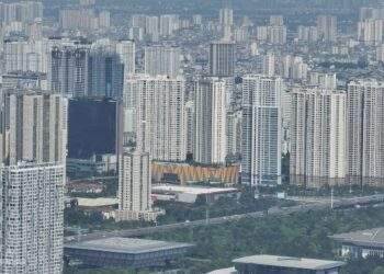 Why Hanoi apartment prices rise despite supply jump