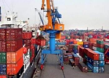 Xuất nhập khẩu đến nửa đầu tháng 11 vượt trên 681 tỷ USD