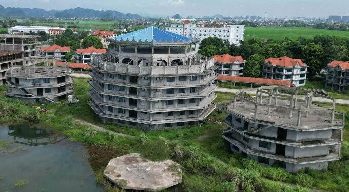 $150M five-star hotel complex project lies abandoned