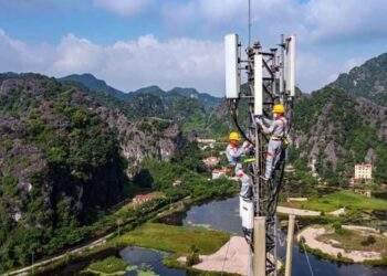Bắt đầu đấu giá băng tần "kim cương" 700 MHz cho mạng 4G và 5G, giá khởi điểm mỗi khối từ 1,95 nghìn tỷ