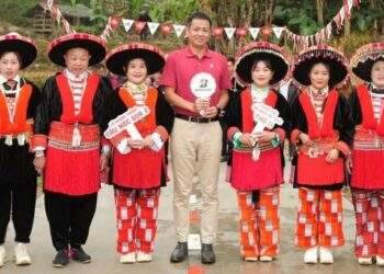 Bridgestone Vietnam inaugurates 11th 'Bridge of Knowledge' in Cao Bang