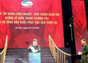 Cán bộ nhân viên Viettel đóng góp 10 tỉ đồng hỗ trợ đồng bào miền Trung