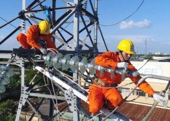 Chính thức thông qua Luật Điện lực, mở đường cho dự án điện mới, xoá bù chéo giá điện