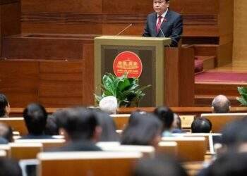 Chủ tịch Quốc hội: Khẩn trương xây dựng hành lang pháp lý những vấn đề mới, tạo đột phá phát triển đất nước