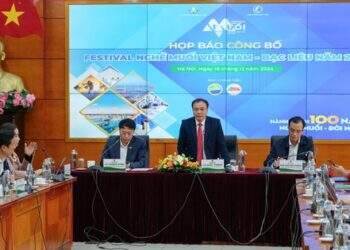 Cục trưởng kể chuyện "xách tay" muối từ nước ngoài về để học cách phát triển nghề trong nước