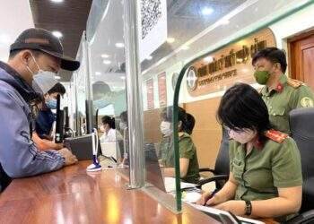 Đề xuất hoãn xuất cảnh với cá nhân nợ thuế quá hạn từ 50 triệu đồng trở lên