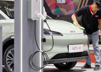 Indonesia offers 3% tax incentive to hybrid car makers