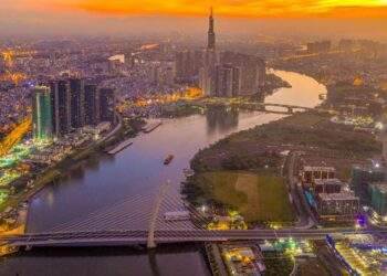 Kinh tế TP.HCM 2024: Tăng trưởng ước đạt 7,17%, nhiều điểm sáng nổi bật
