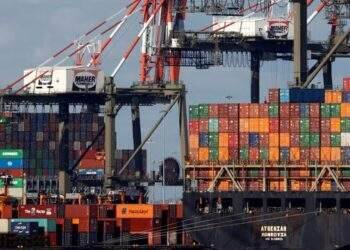 Mỹ đang nhập khẩu mặt hàng nào nhiều nhất từ Trung Quốc, Mexico và Canada?
