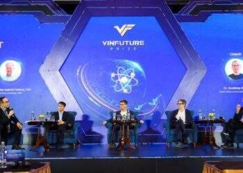 Nhà khoa học VinFuture lý giải vì sao AI không thể thông minh được như con người