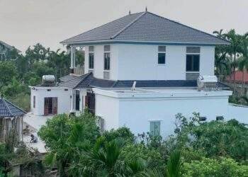 Priced out of Hanoi, hard-working couple build dream villa in their hometown