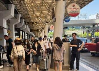 Sân bay Tân Sơn Nhất tăng cường số chuyến bay phục vụ nhu cầu Tết Nguyên đán