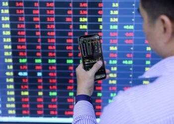 Stocks plunge to 2-week low